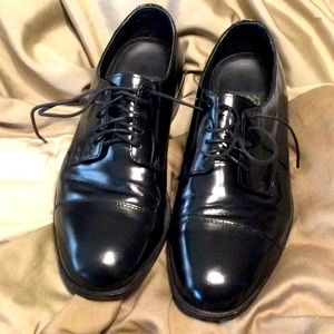 Nunn Bush Mens Black Cap Toe Dress  Shoe
